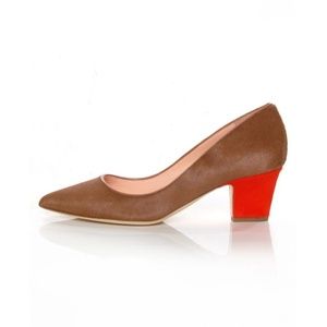 Stunning Rupert Sanderson Italian Camel Pierre Mid-Heel Pumps